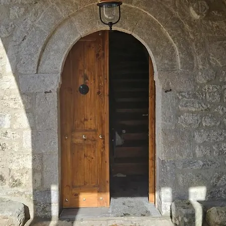 Villa Golemi Gjirokastër