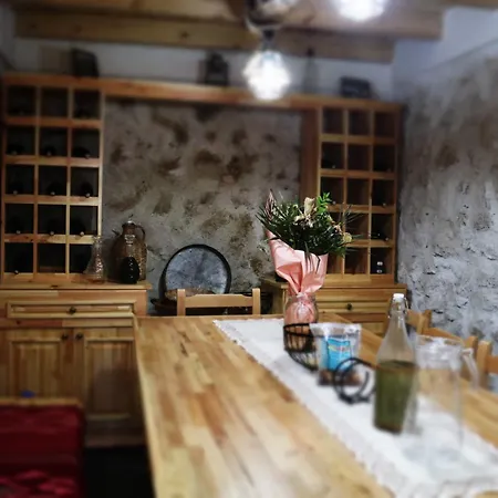 Golemi Villa Gjirokastër